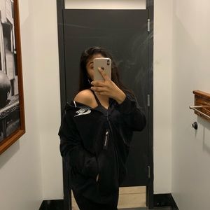 Meet your Posher, Neha